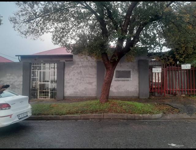 3 BEDROOM HOUSE FOR SALE IN ORMONDE